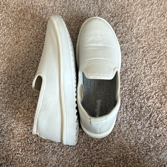 Allbirds women’s slip on loafer sliders in white - Picture 2 of 4